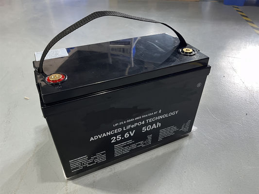 Ηλιακή μπαταρία αποθήκευσης LiFePO4 12,8V 100Ah 1280Wh 25,6V 50Ah για τροχόσπιτο Καραβάνι Καμπινγκ RV αυτοκίνητο